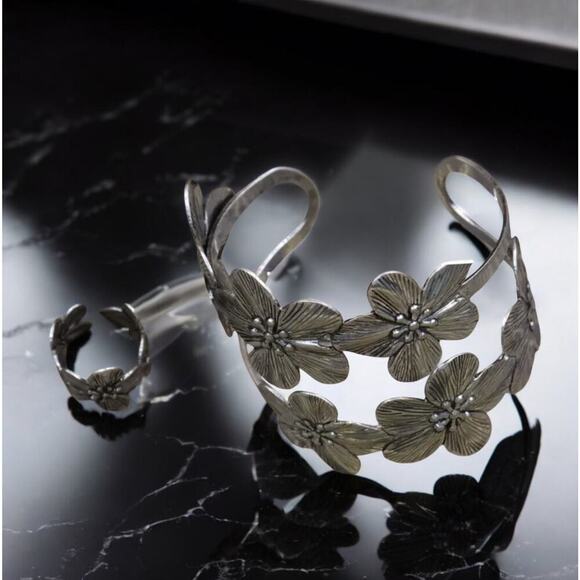 Boho Flower Cuff Bracelet & Ring Set – Silver Floral Statement Jewelry, NWT - Picture 4 of 15